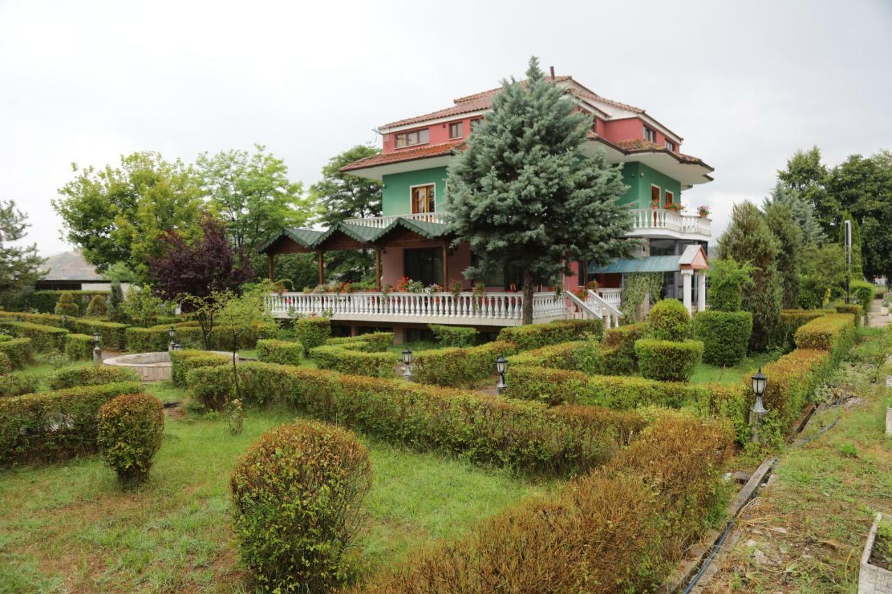 Hotel Villa Kabashi Korce Exterior foto