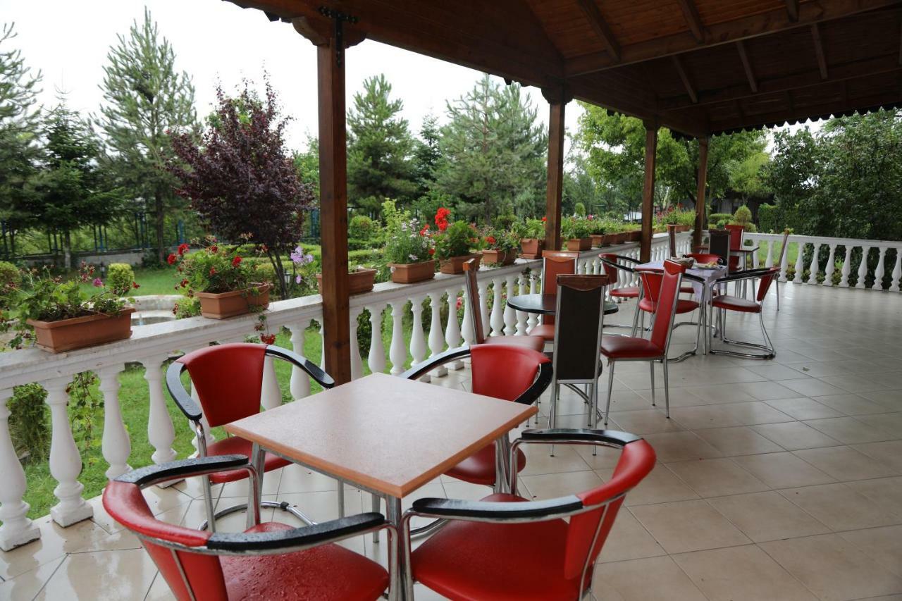Hotel Villa Kabashi Korce Exterior foto